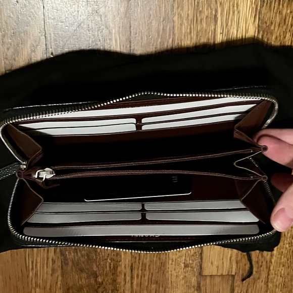 NWT CHANEL CLASSIC QUILTED BLACK CAVIAR LEATHER ZIPPER TOP WALLET - Picture 9 of 9